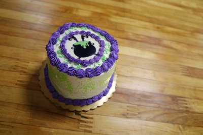 Photo of Bewitched 6" Cake