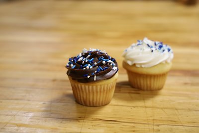 Photo of Winter Themed Cupcakes (6 Count)