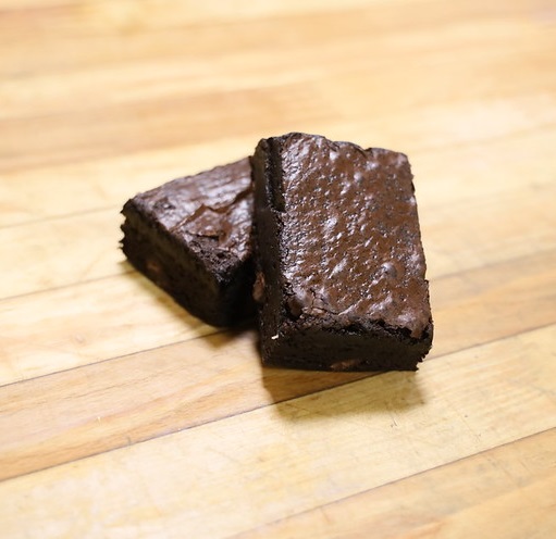 Photo of Classic Ghirardelli Brownies (12 Count) 